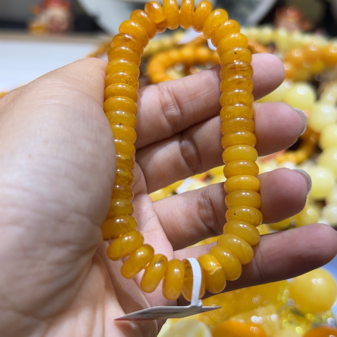 琥珀珠宝奇石未镶嵌