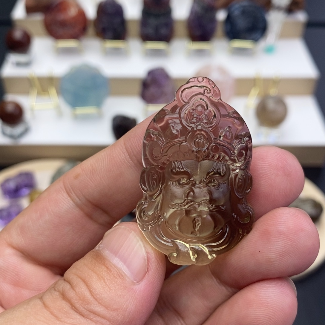 未镶嵌颈饰水晶吊坠