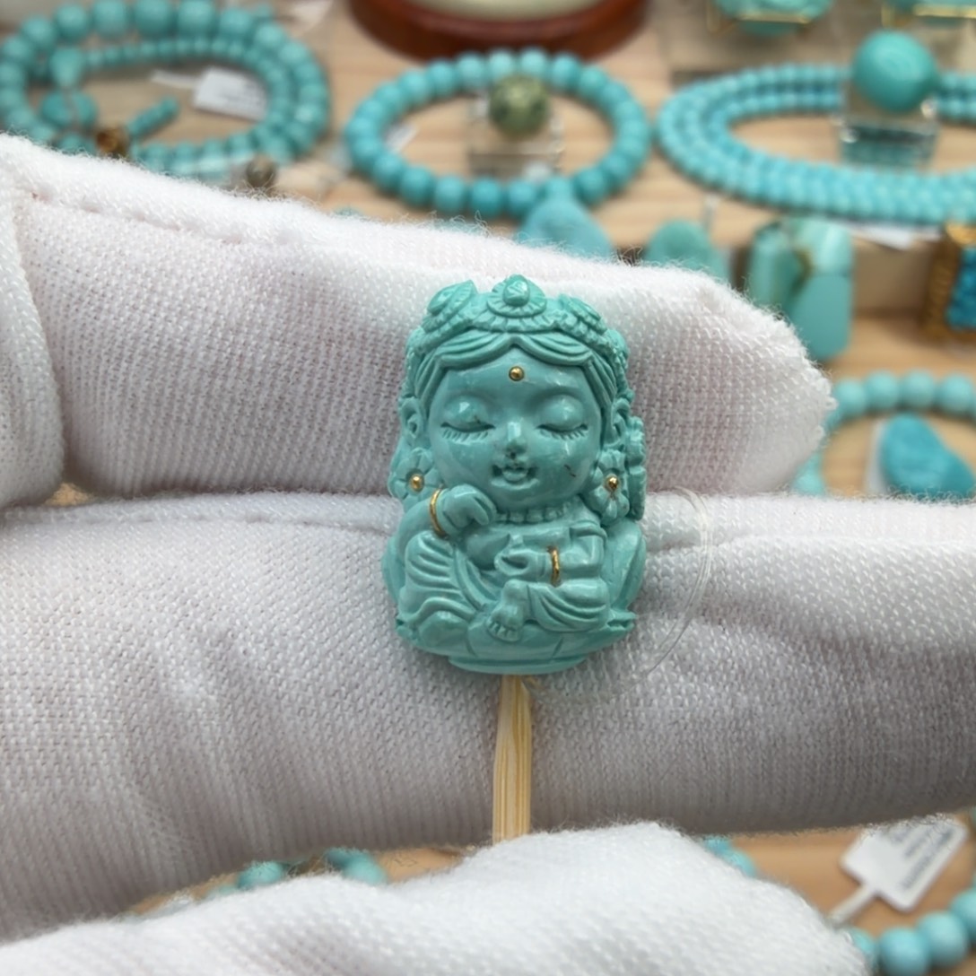 绿松石未镶嵌珠宝奇石