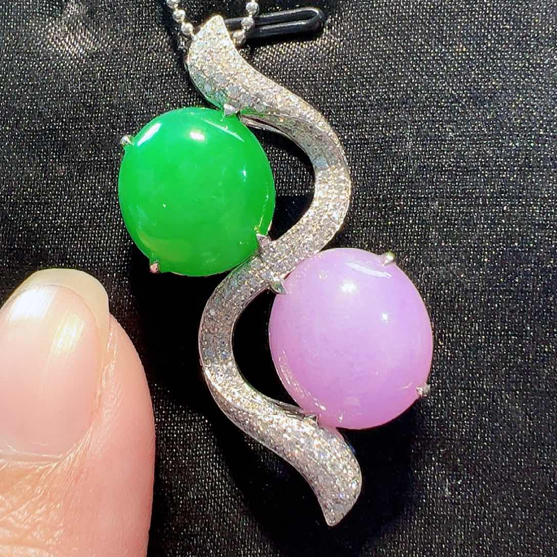 翡翠颈饰18K金镶嵌签收后24小时鉴赏期