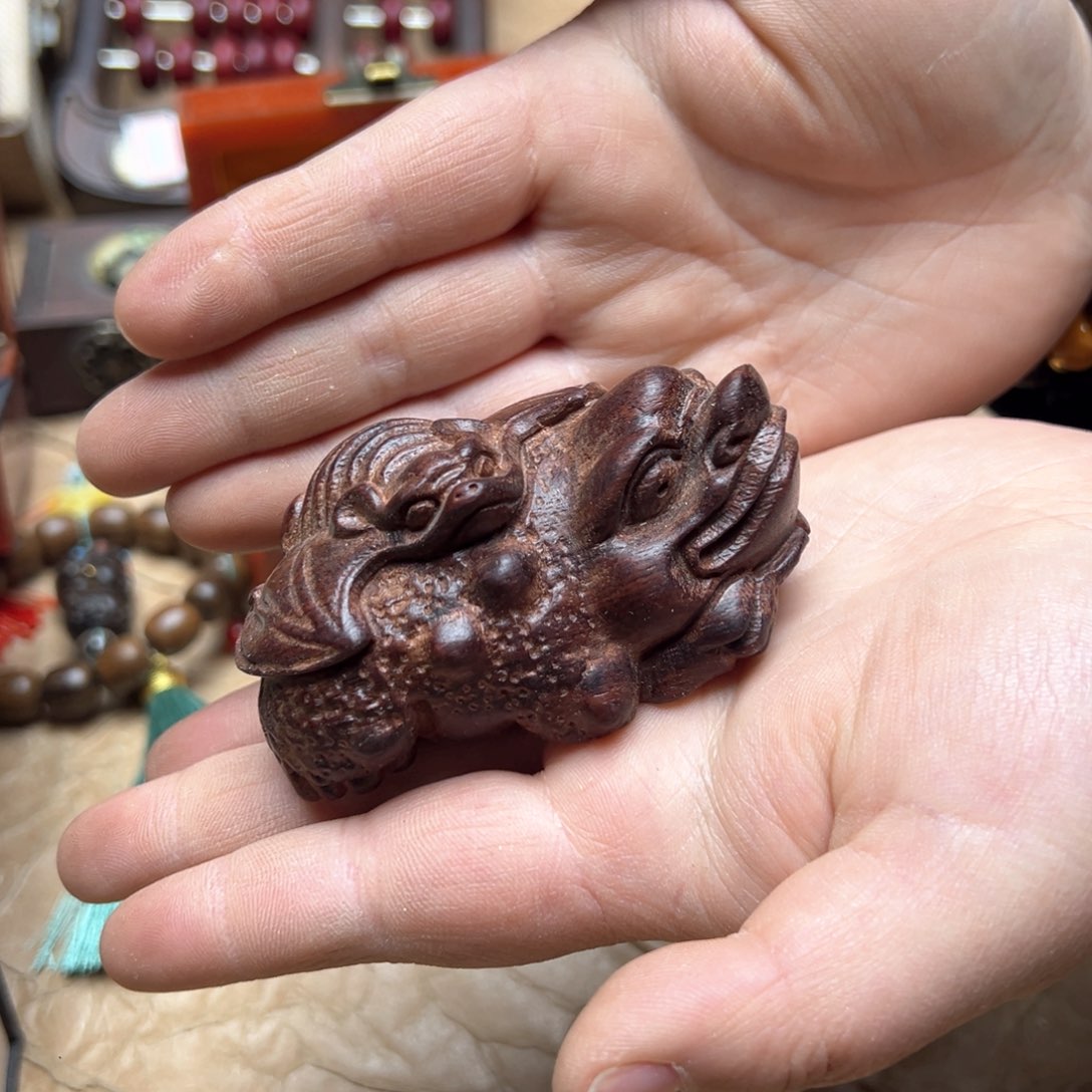 大叶紫檀（黑酸枝木类）