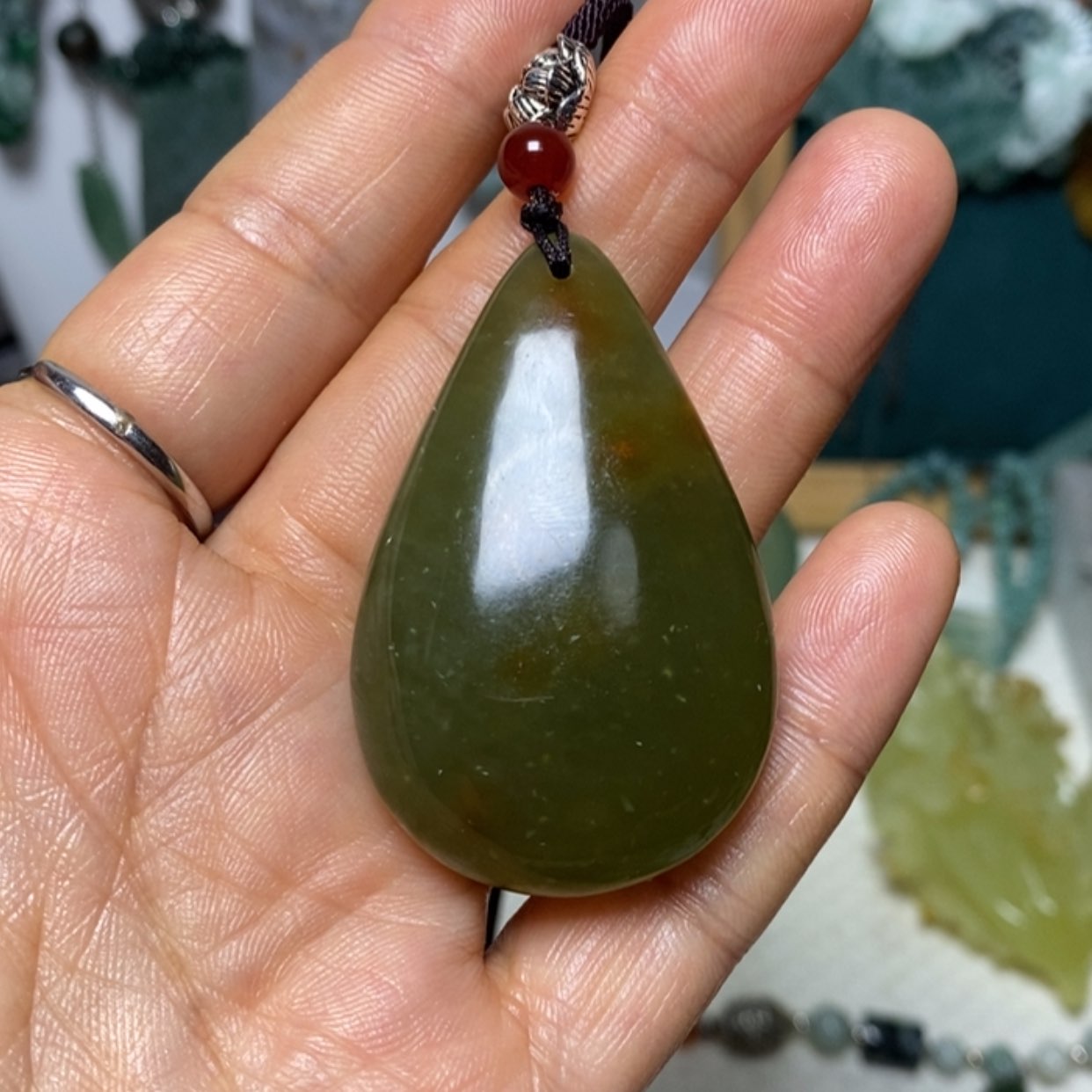 【闪购商品】翡翠吊坠(赠链)未镶嵌