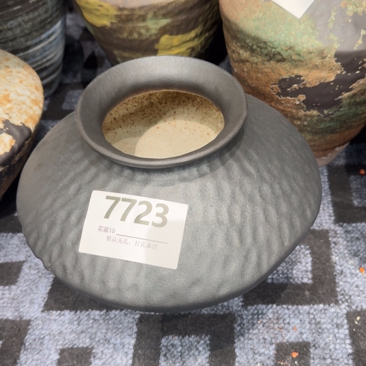 橘***兮瓷片景德镇高温花器编码7723高23口10默认无孔