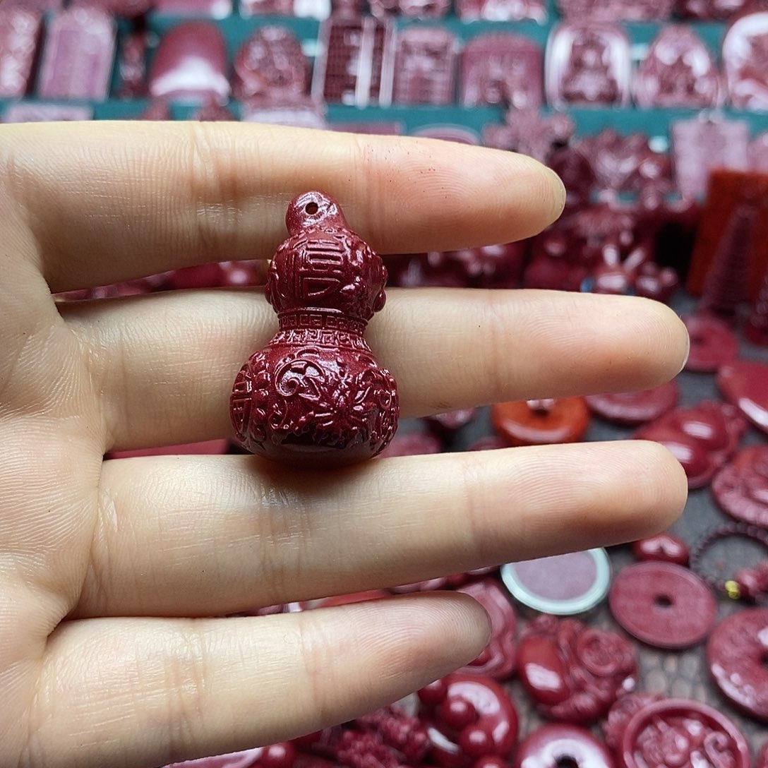 天然辰砂朱砂吊坠