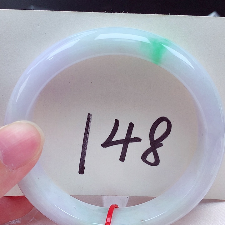 翡翠未镶嵌手镯（贵妃镯）翡翠