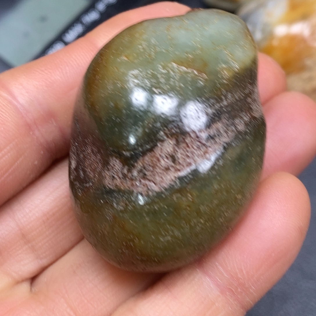 和田玉未镶嵌珠宝奇石