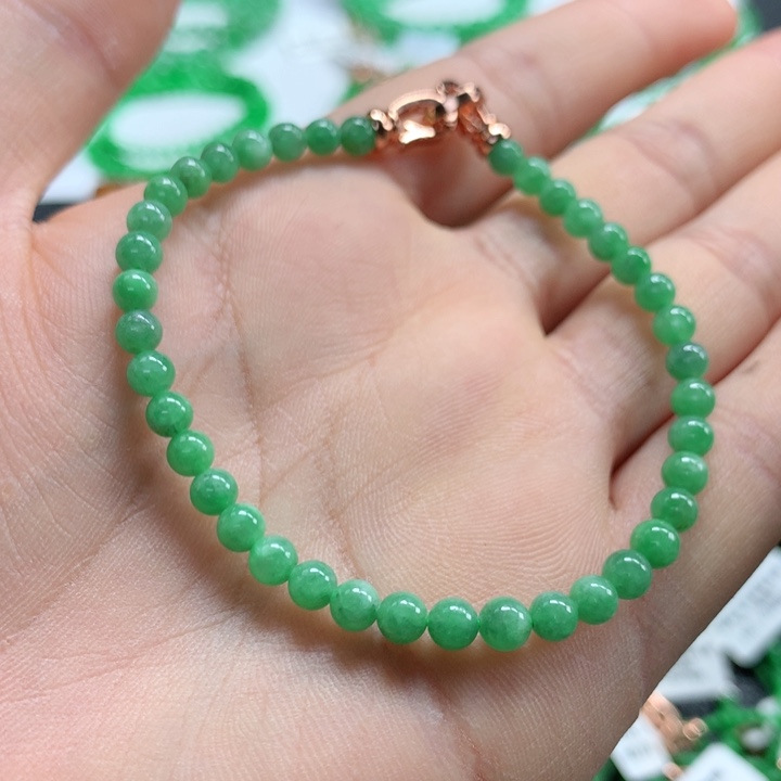 翡翠未镶嵌手链翡翠