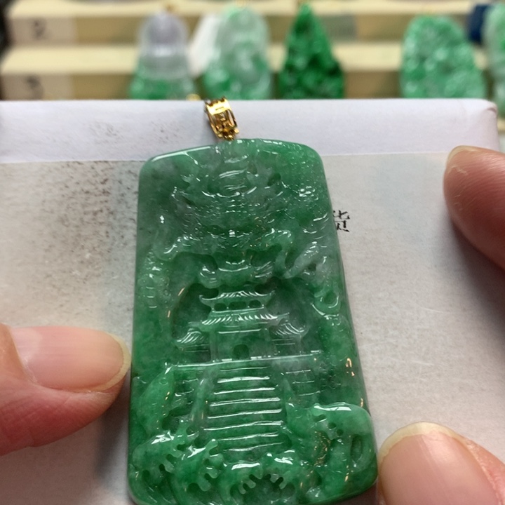 翡翠吊坠(不含链)18K金镶嵌