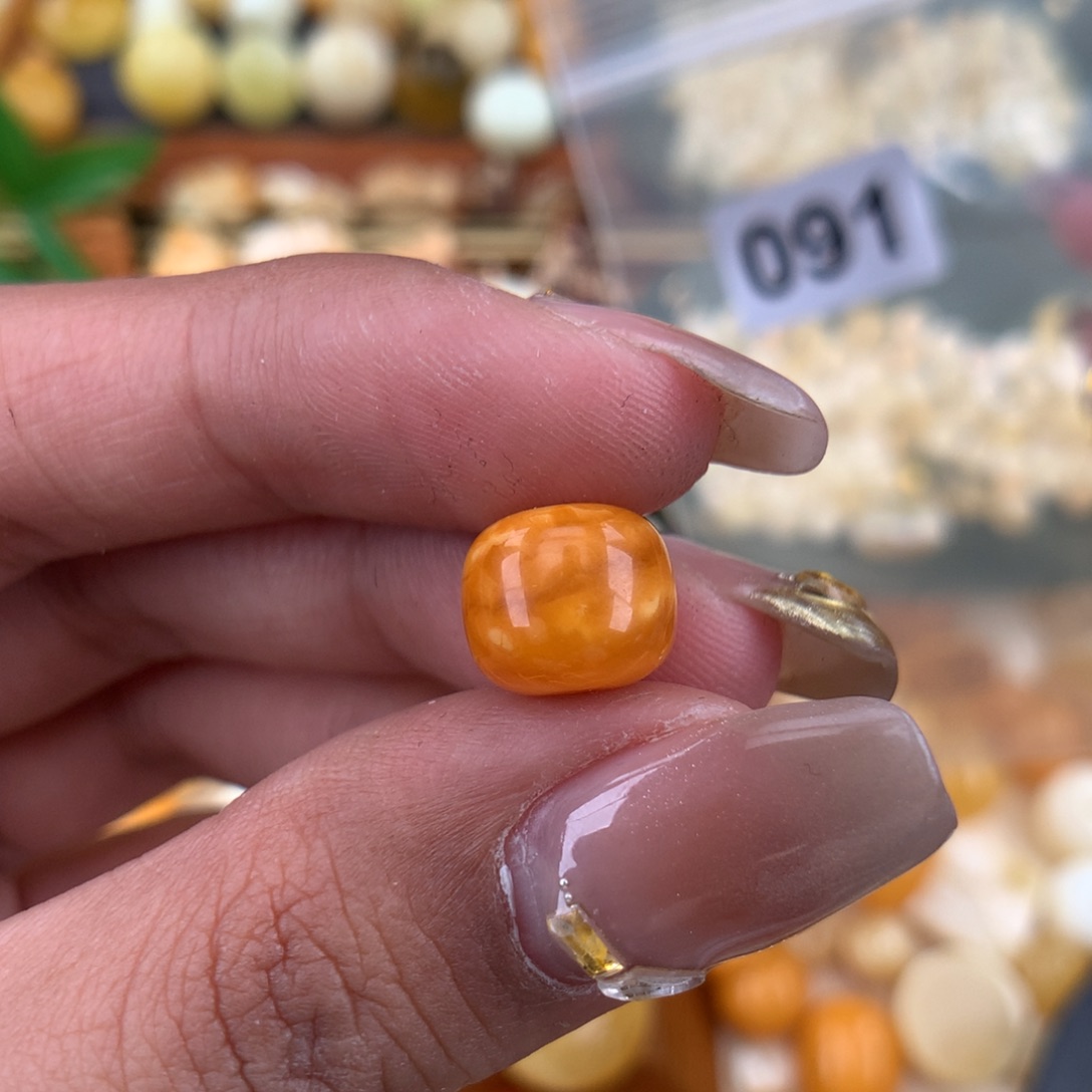 琥珀珠宝奇石未镶嵌 10.2