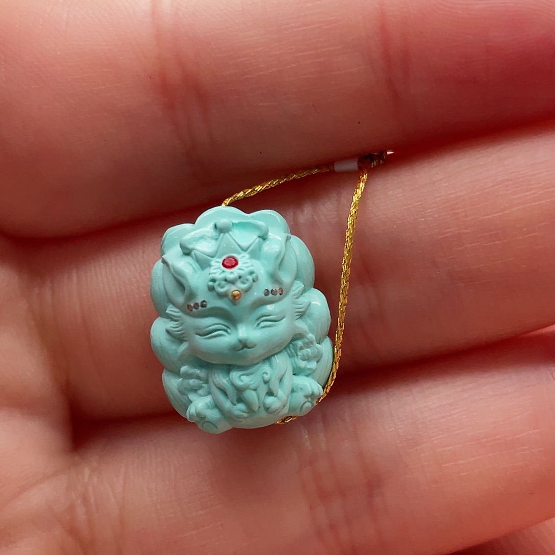 绿松石颈饰未镶嵌