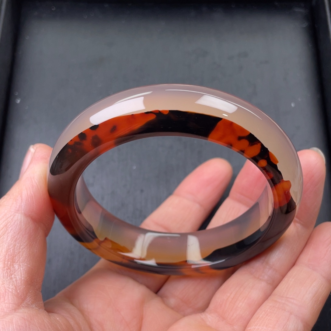 玛瑙/玉髓手镯未镶嵌56圈口