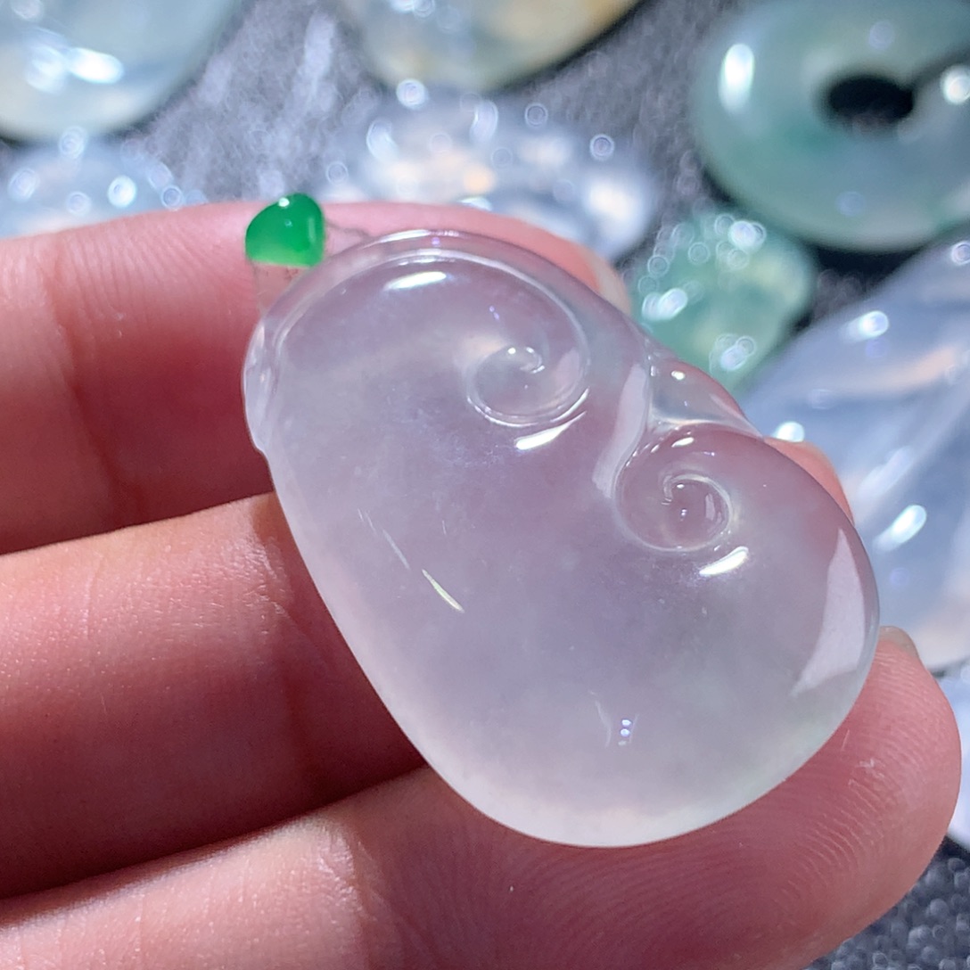 翡翠颈饰未镶嵌缅甸