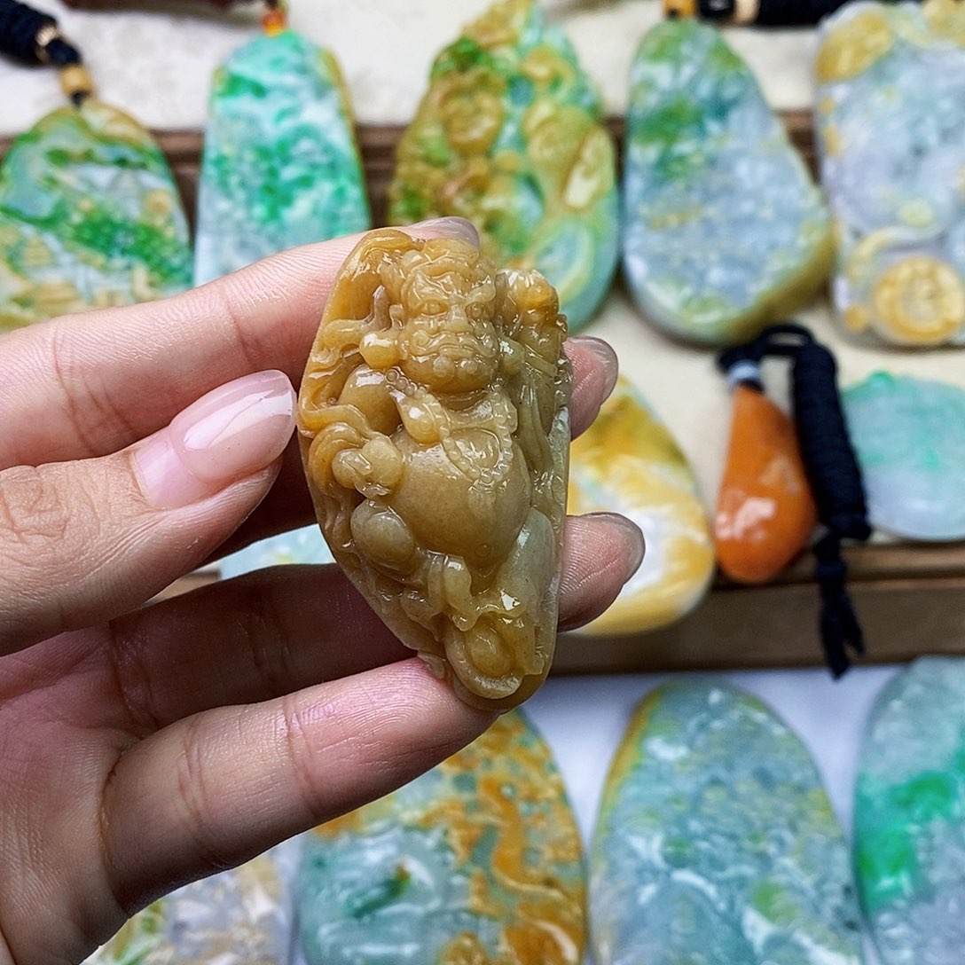 定制翡翠未镶嵌翡翠