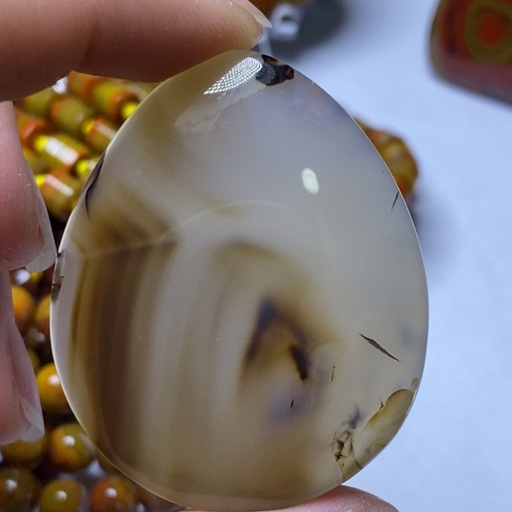 玛瑙/玉髓颈饰未镶嵌