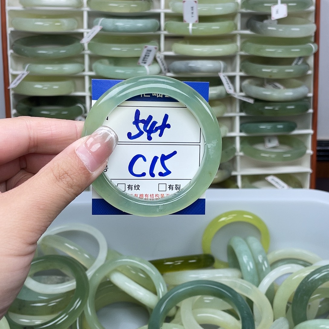 岫玉未镶嵌手镯手镯