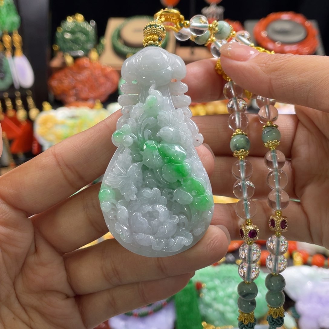 翡翠颈饰未镶嵌代编织