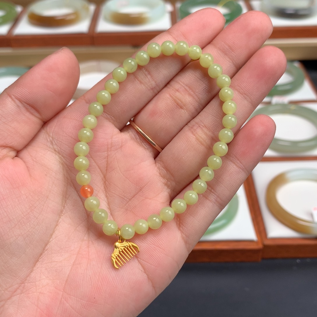 未镶嵌和田玉（糖玉）手链