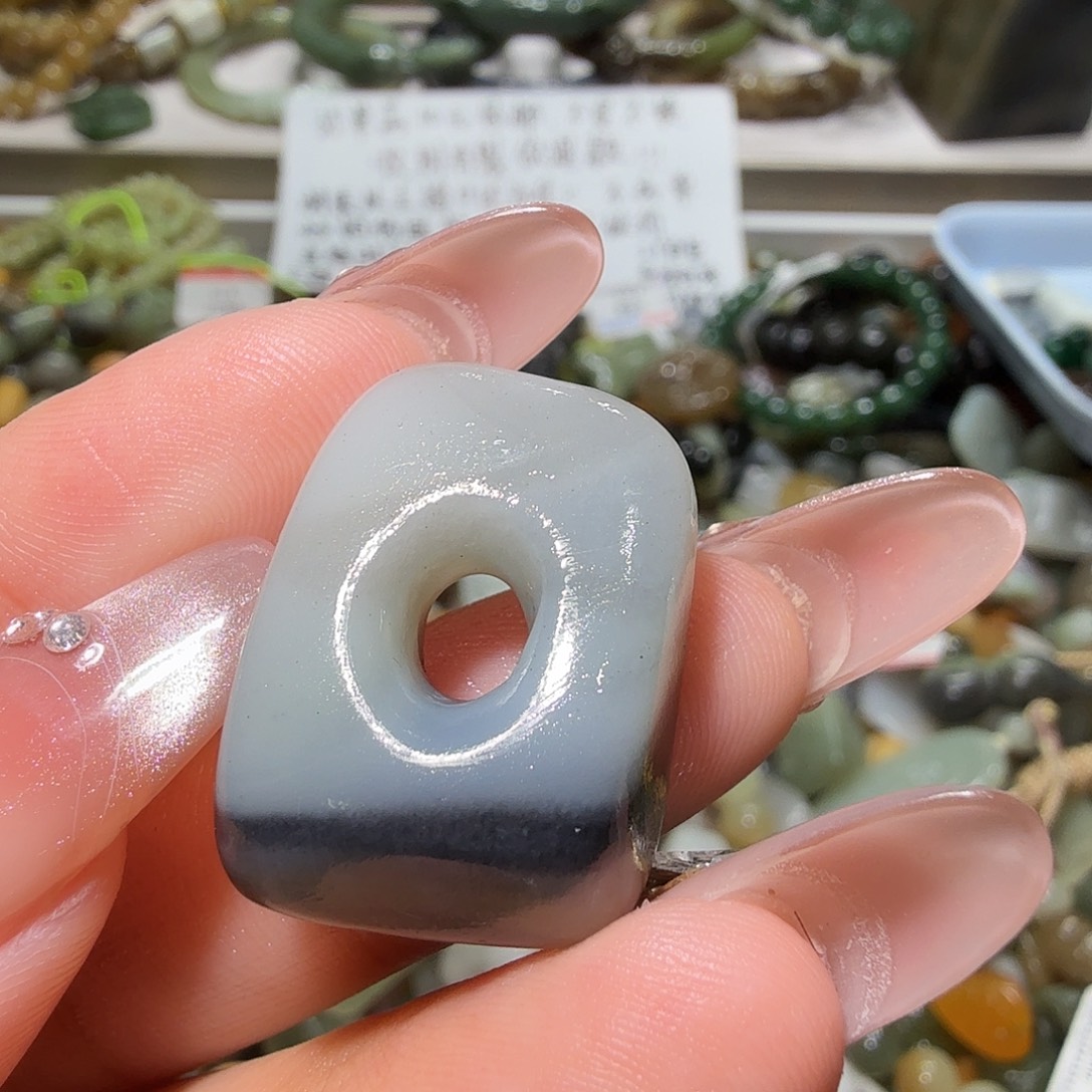 和田玉未镶嵌珠宝奇石