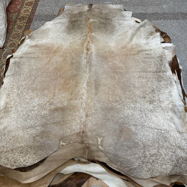 【本尼家】K1213 245×215cm专拍牛皮地毯家用轻