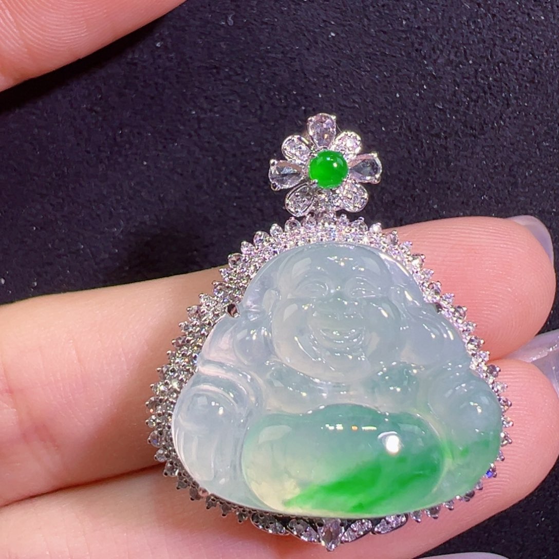 翡翠18K金镶嵌颈饰佛公