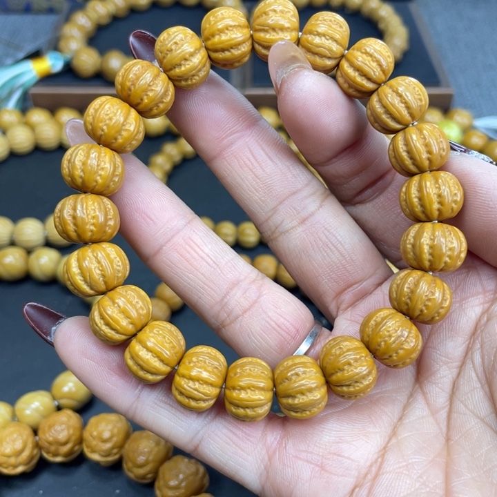 先****吊坠猴头核桃精品