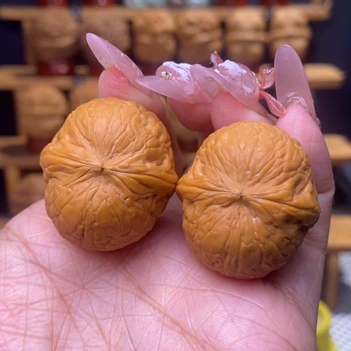 把件文玩核桃滚石19号33尺