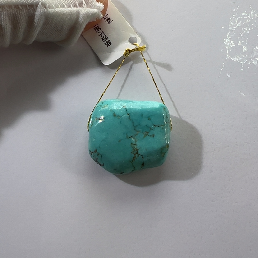 绿松石未镶嵌挂件