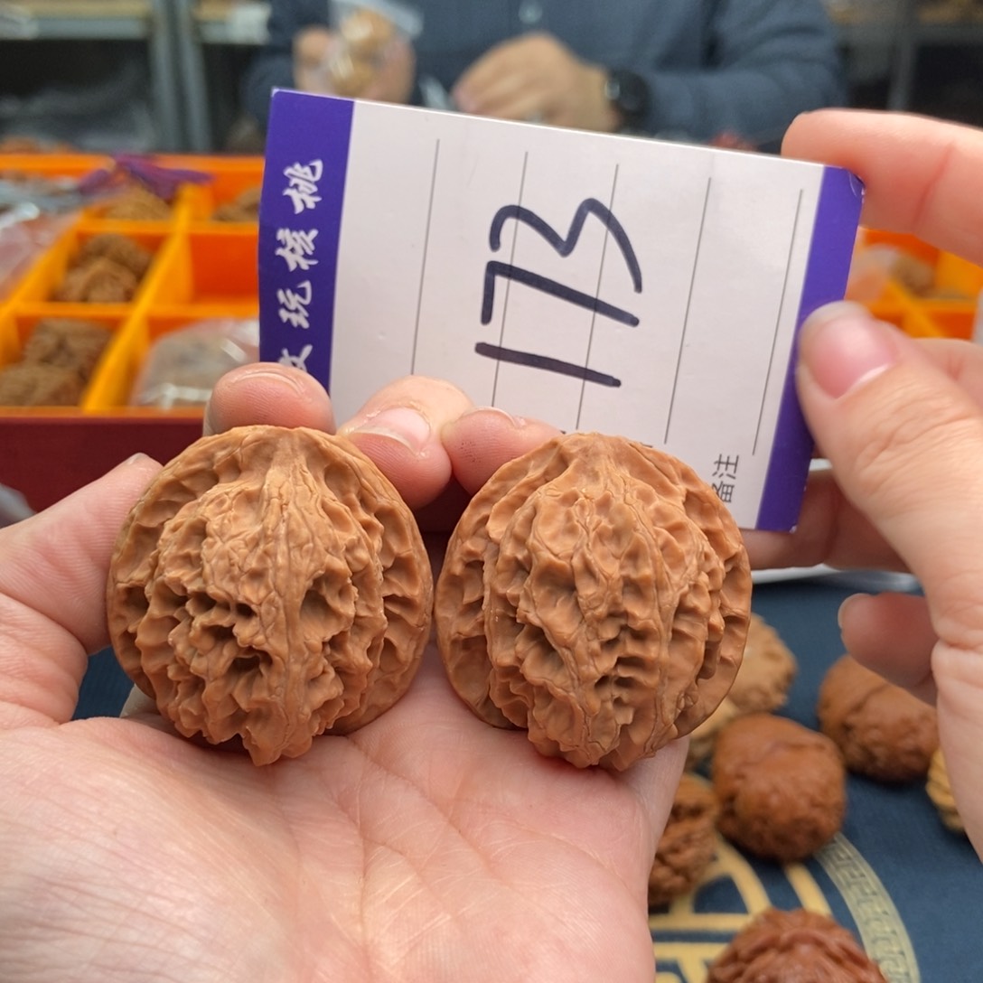 文玩核桃吊坠39苹果园