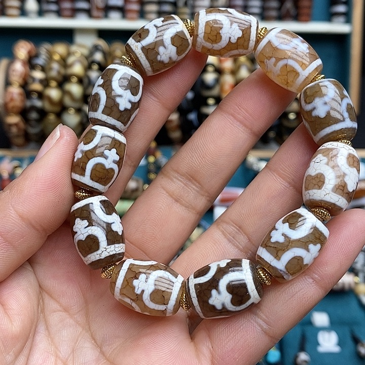 玛瑙/玉髓颈饰合金