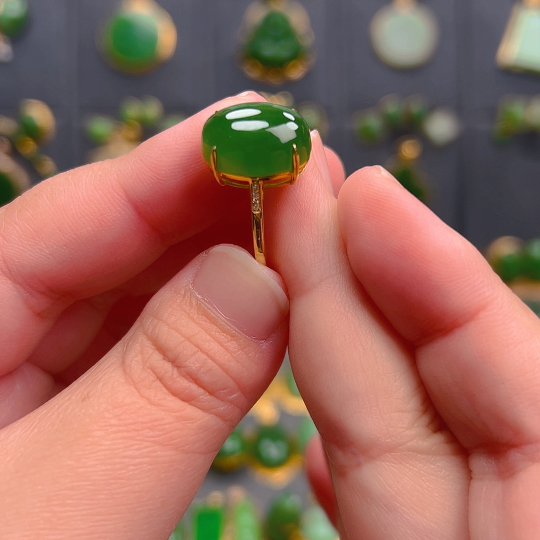 和田玉（碧玉）18K金镶嵌戒指