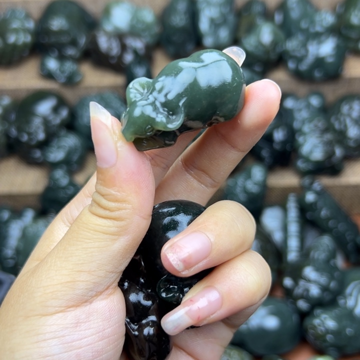 和田玉未镶嵌挂件