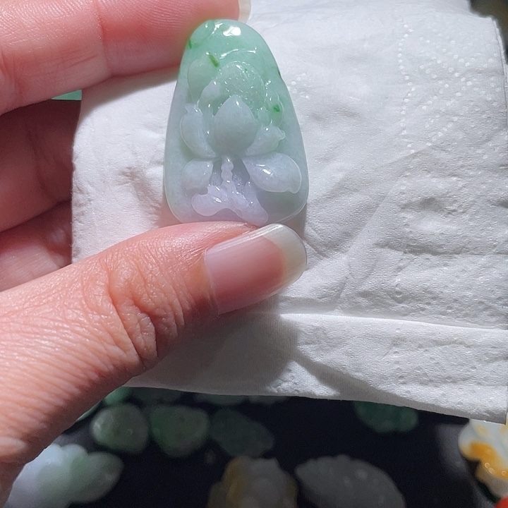 颈饰未镶嵌翡翠天