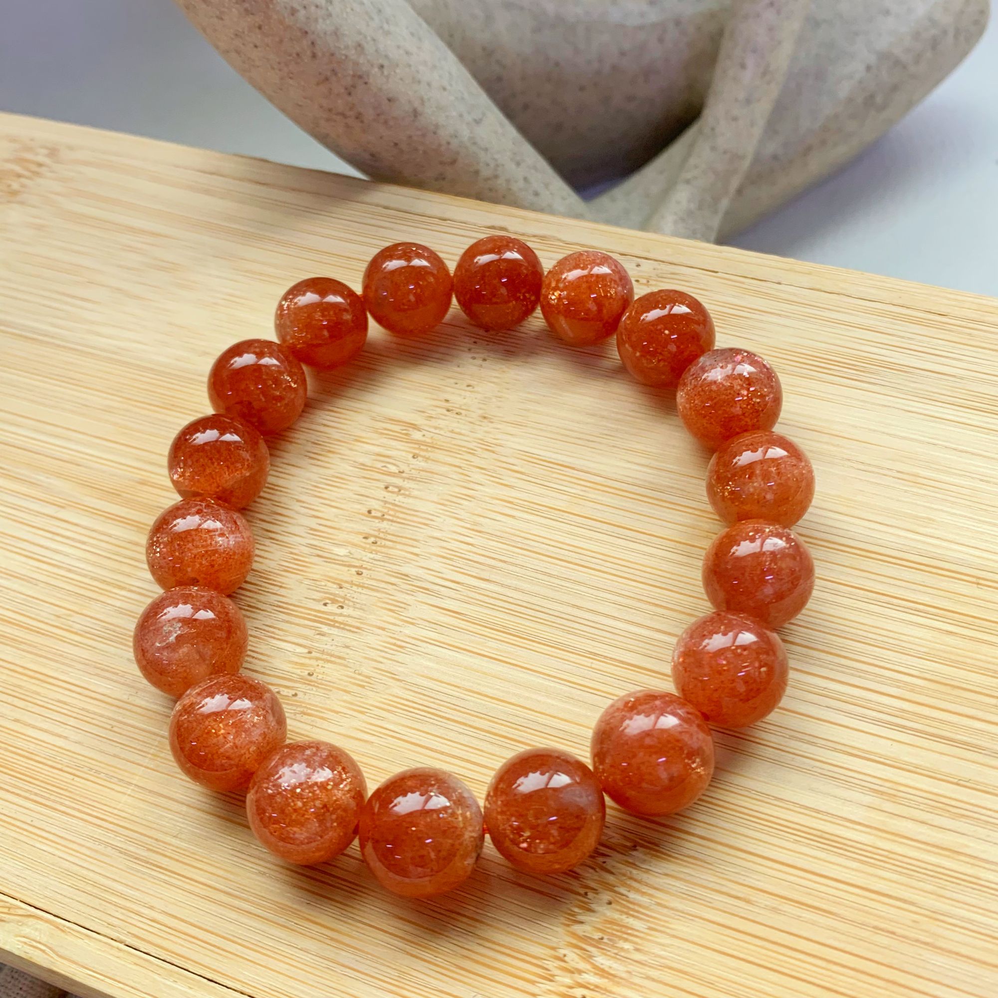 TY08天然金太阳手链日光石带猫眼手串男女可带多样性发一