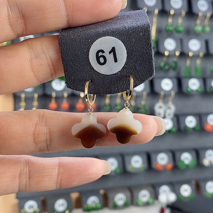 和田玉耳饰18K金镶嵌