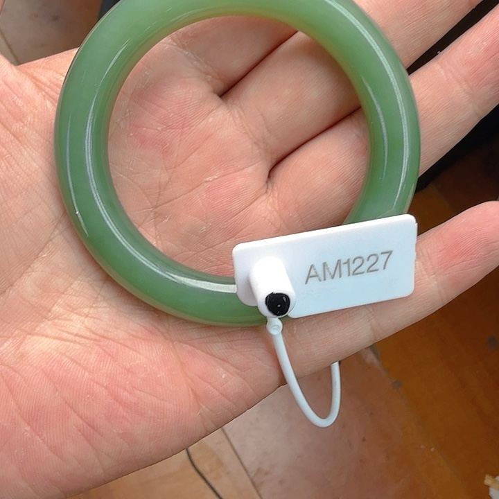 和田玉（碧玉）手镯未镶嵌56