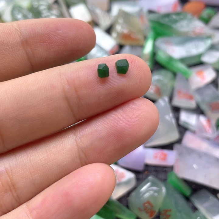 定制翡翠未镶嵌天然翡翠
