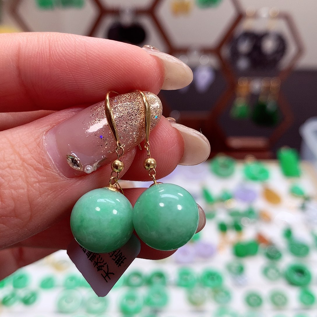 翡翠耳饰18K金镶嵌天然翡翠