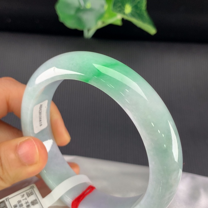 翡翠手镯未镶嵌轮胎59-60