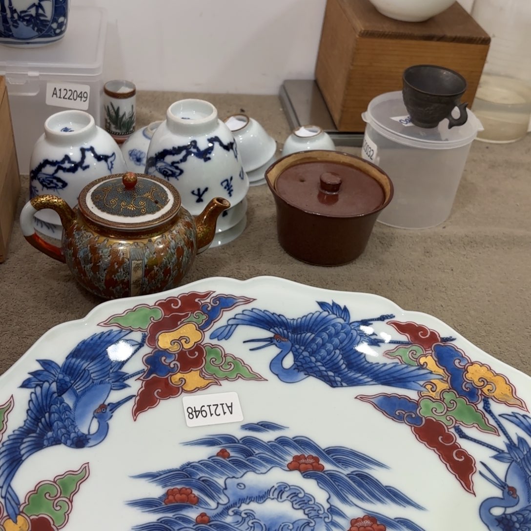 瓷片非常好看漂亮的物品 