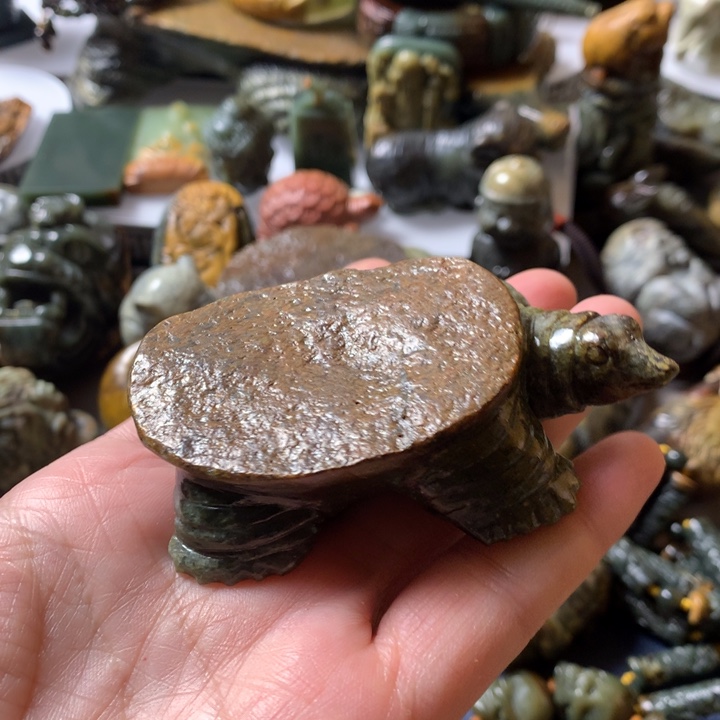 岫岩河磨玉（透闪石质玉）手链未镶嵌