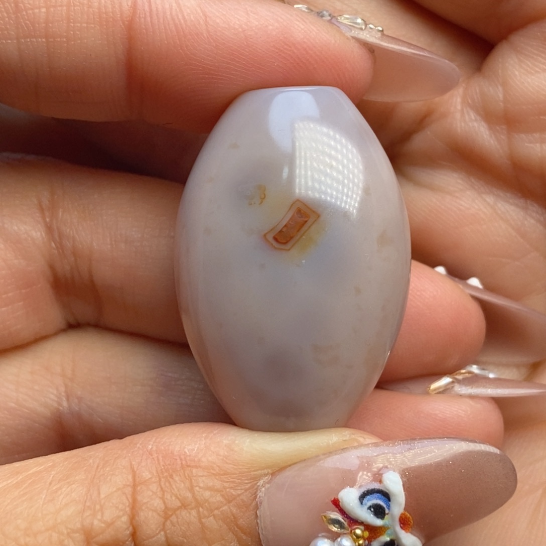 玛瑙/玉髓颈饰未镶嵌战国红