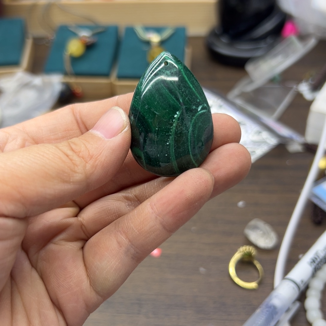 孔雀石未镶嵌颈饰1269