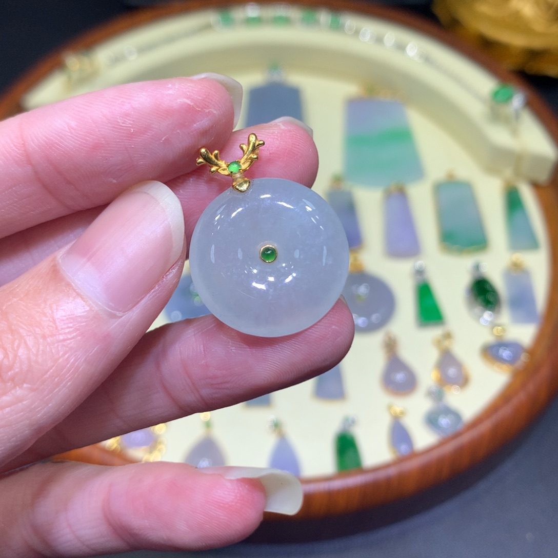 翡翠吊坠(不含链)未镶嵌