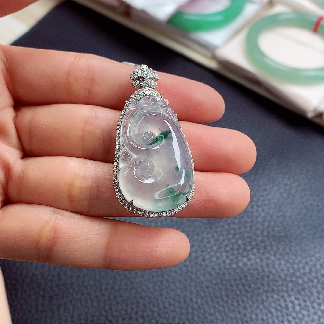 翡翠颈饰18K金镶嵌竹**安如意