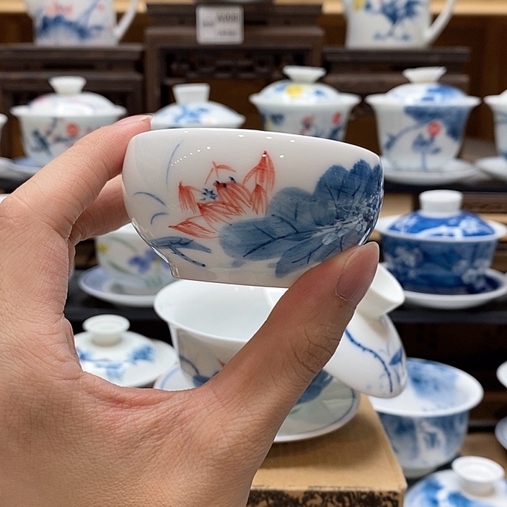 手绘荷花主人杯65cc釉下彩微瑕福利款