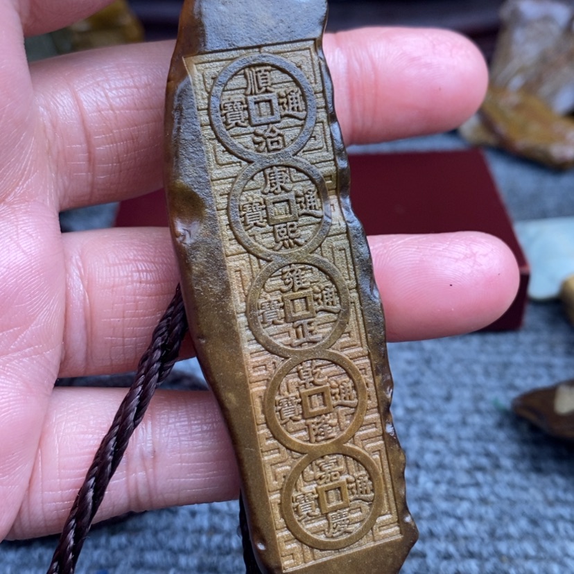 【闪购商品】原石雕刻手把件