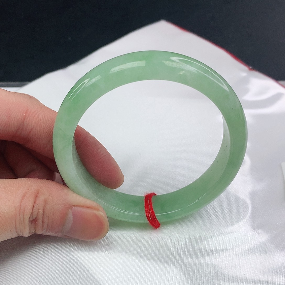 翡翠未镶嵌手镯圈55。5010