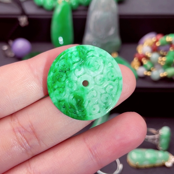 翡翠未镶嵌吊坠(不含链)