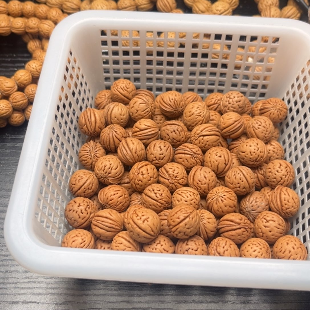 漏***鱼吊坠文玩核桃小桃核散籽批发