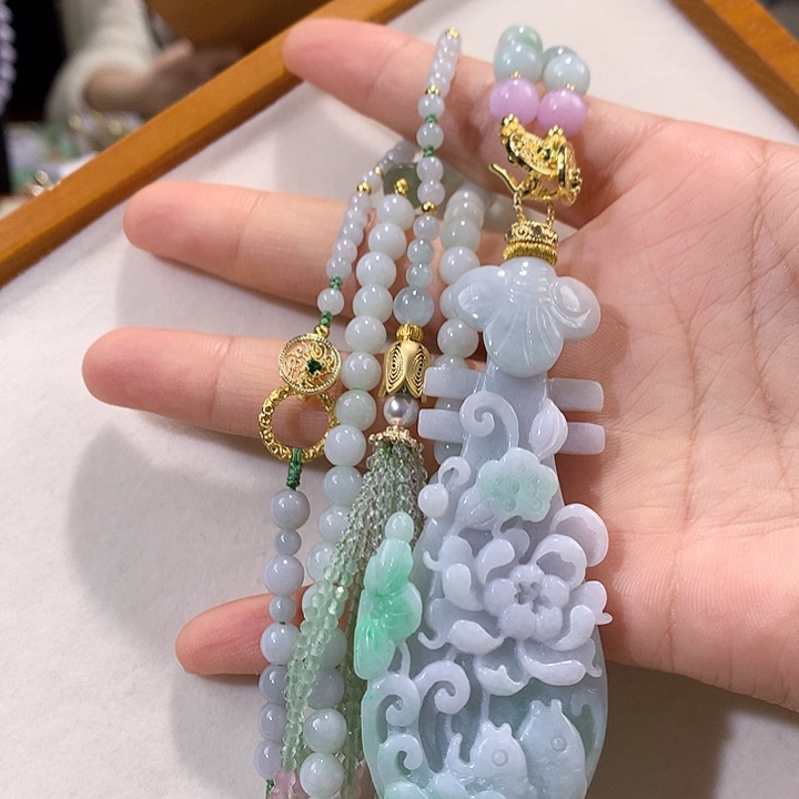翡翠未镶嵌颈饰翡翠吊坠